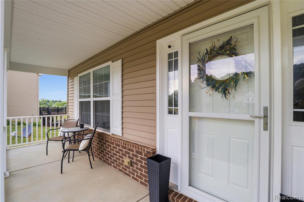 6176 Sterling Trail Property Photo 6