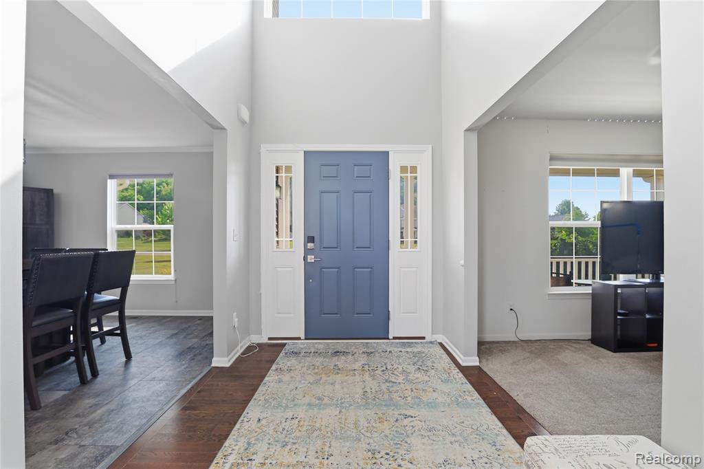 6176 Sterling Trail Property Photo 7