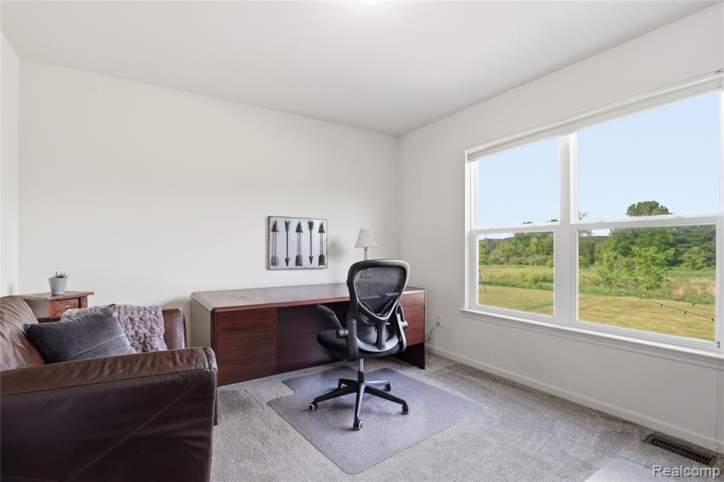 6176 Sterling Trail Property Photo 13