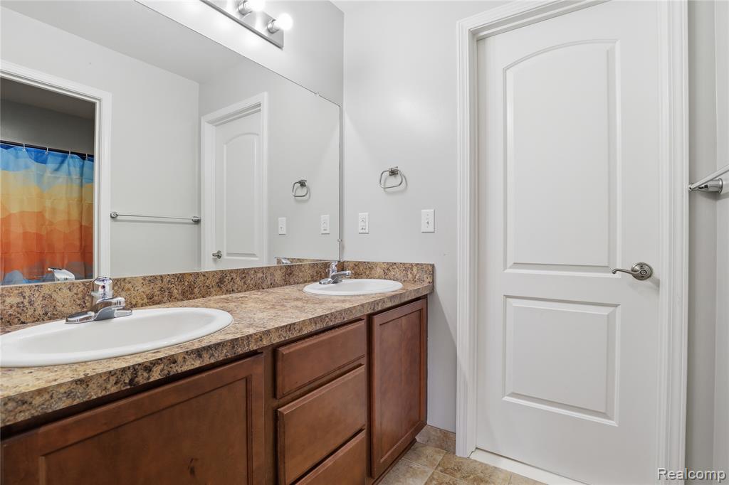 6176 Sterling Trail Property Photo 40