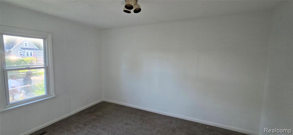 7503 Paige Avenue Property Photo 5