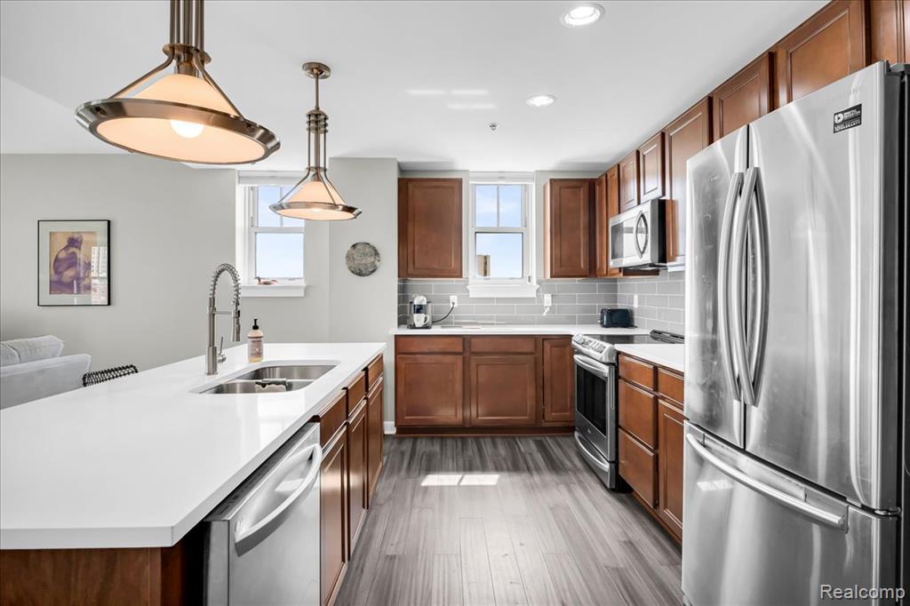 525 W Lafayette Boulevard Property Photo 17