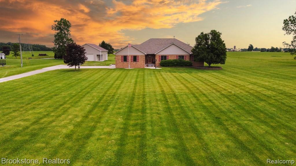 75230 Cryderman Road Property Photo 1