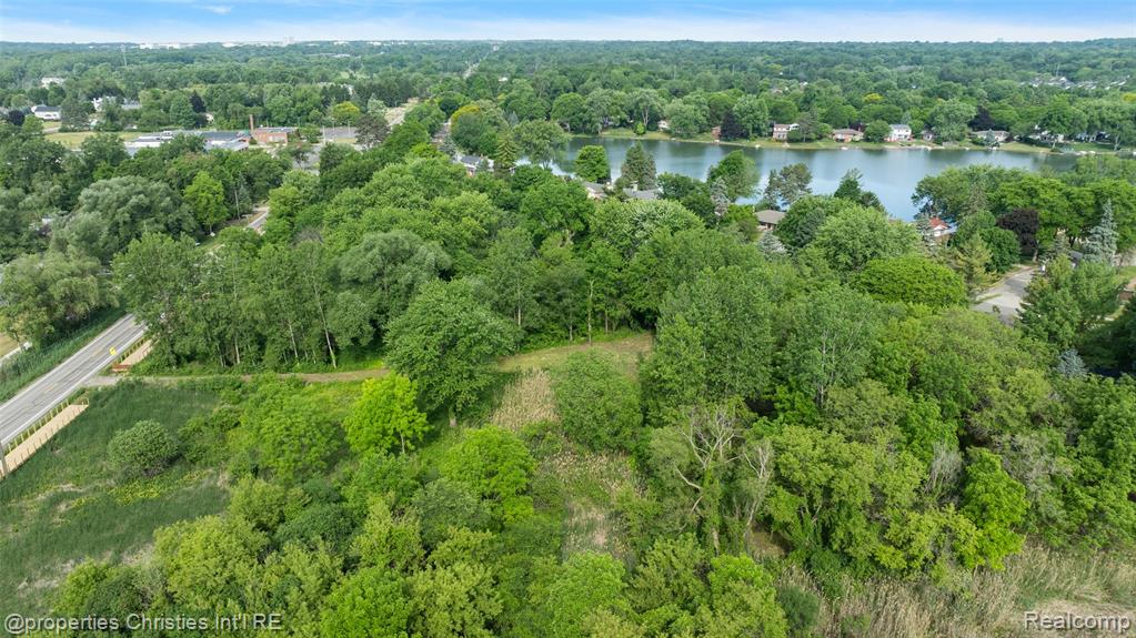 0000 E. Square Lake Road Property Photo 3