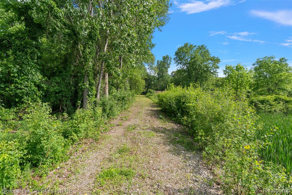 0000 E. Square Lake Road Property Photo 7