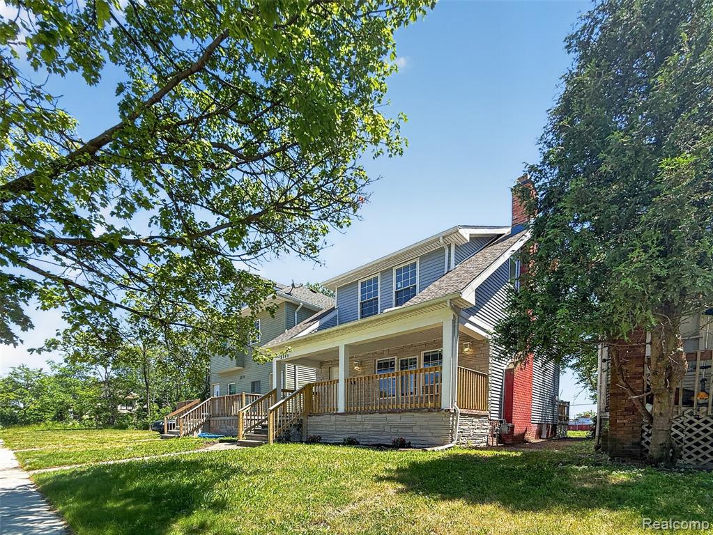 5345 Seebaldt Street Property Photo 3