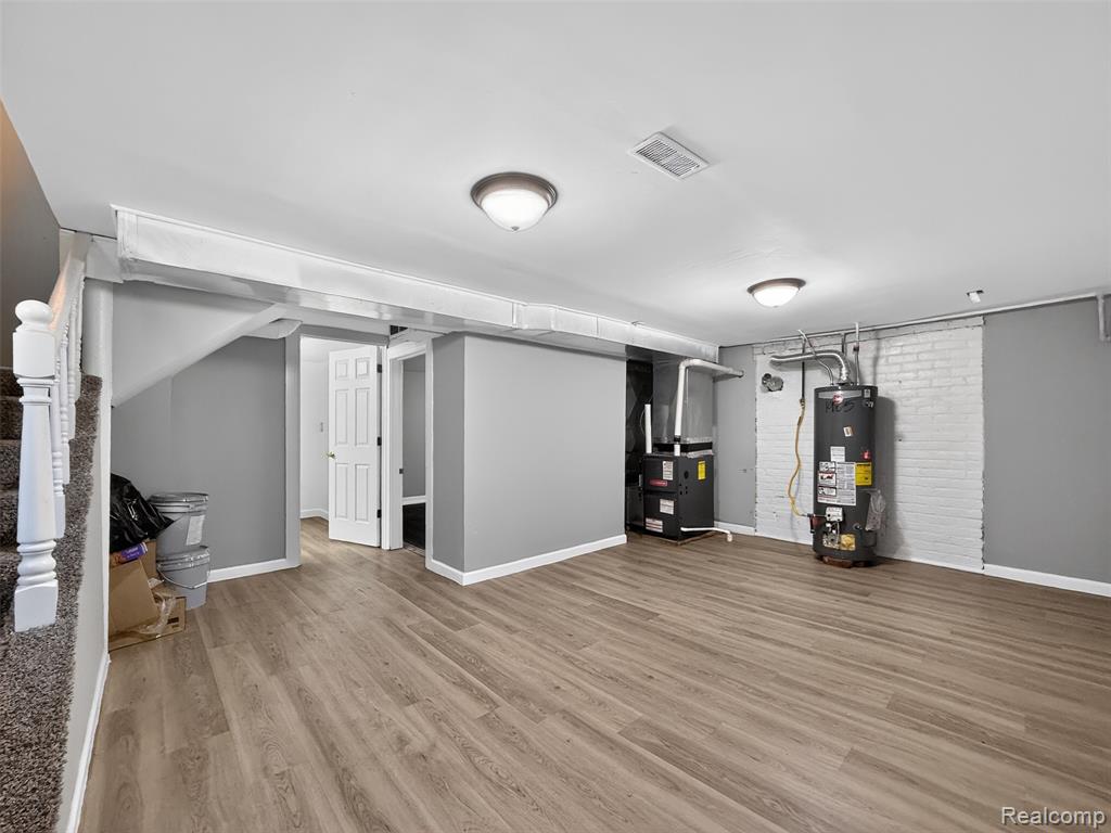 5345 Seebaldt Street Property Photo 24