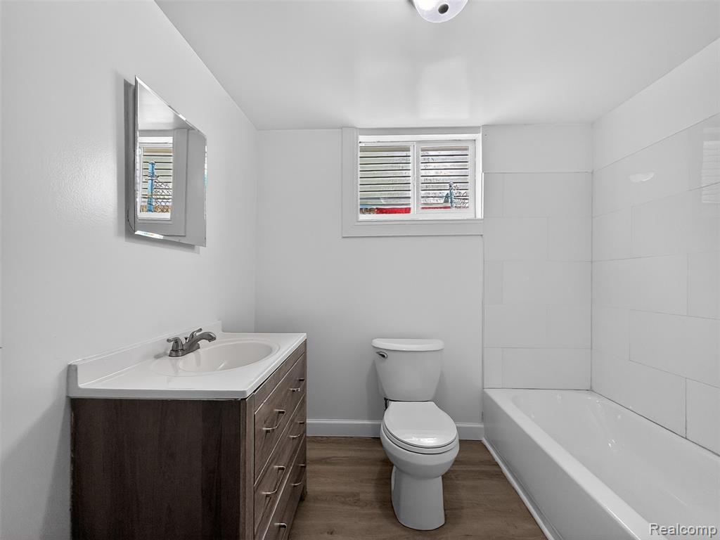 5345 Seebaldt Street Property Photo 25