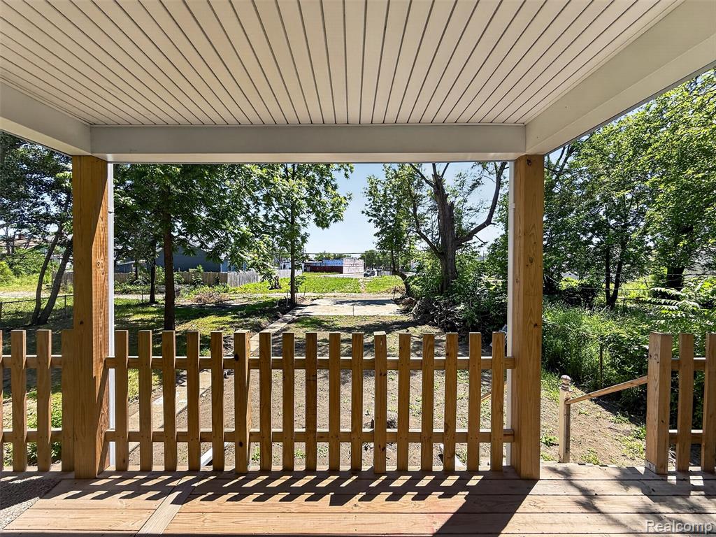 5345 Seebaldt Street Property Photo 28