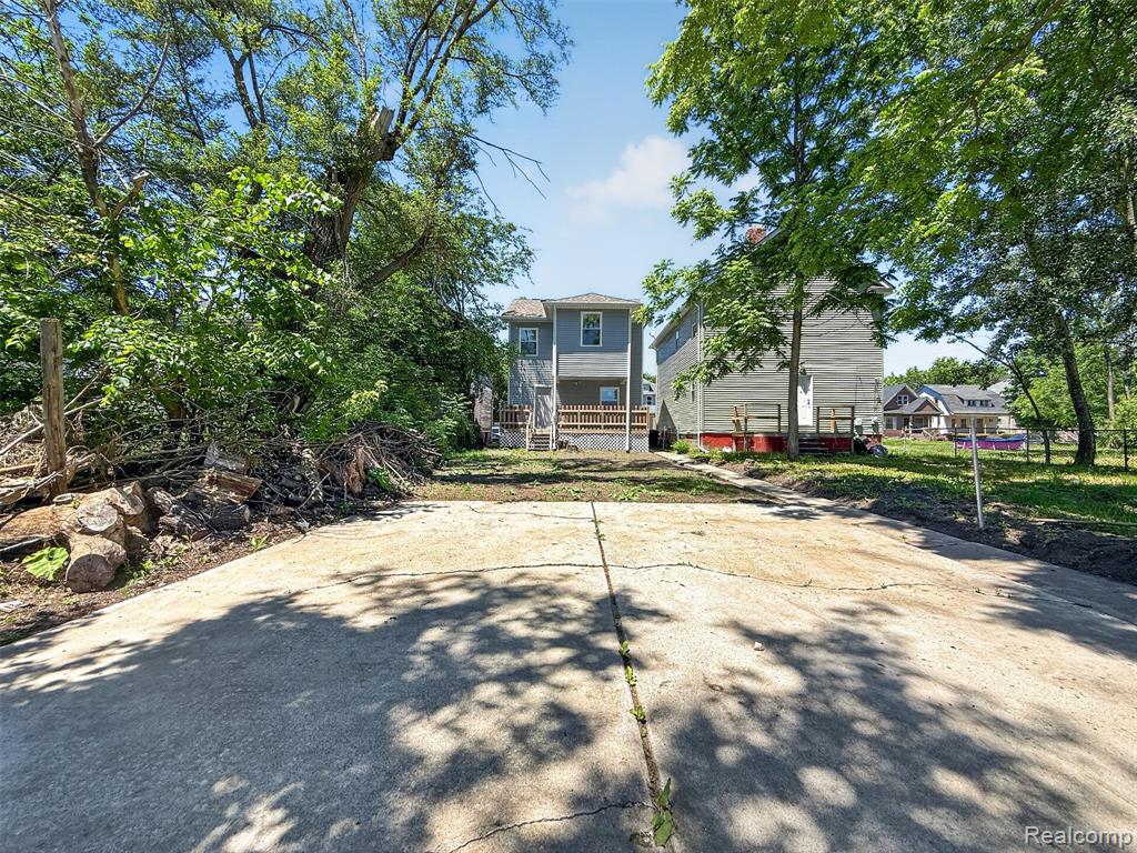 5345 Seebaldt Street Property Photo 30