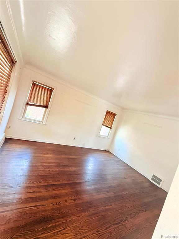 19320 Gable Street Property Photo 4