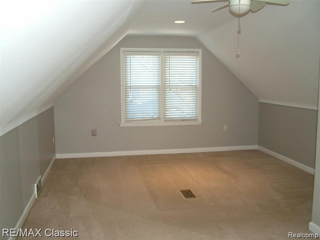 2702 N Main Street Property Photo 13