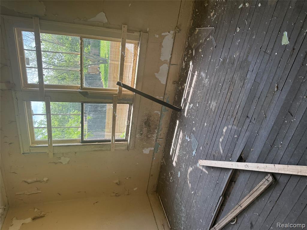 926 Navahoe Street Property Photo 12