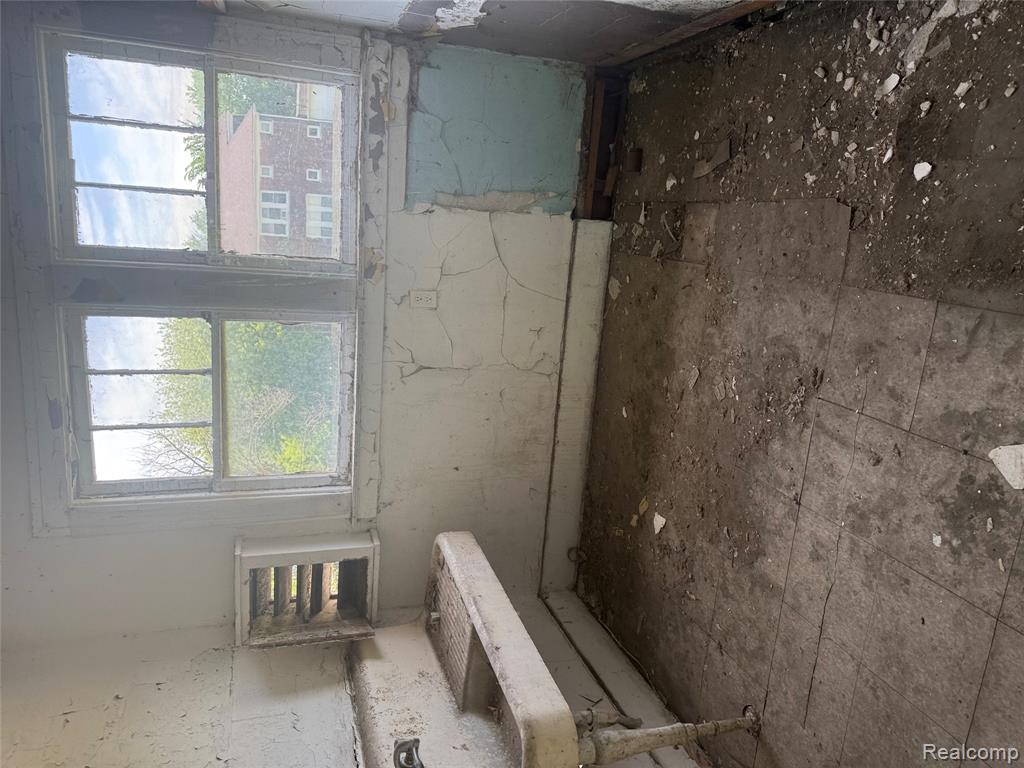 926 Navahoe Street Property Photo 23