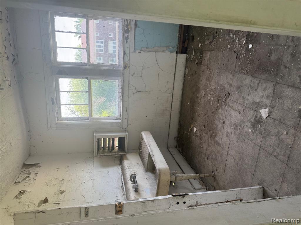 926 Navahoe Street Property Photo 26