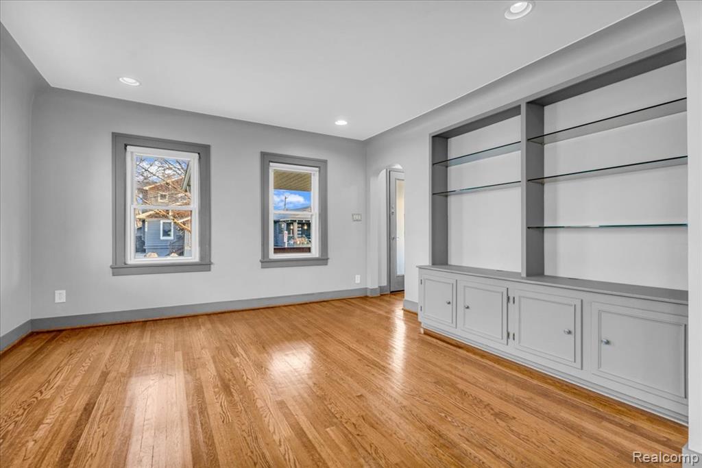 1188 Ruffner Avenue Property Photo 3