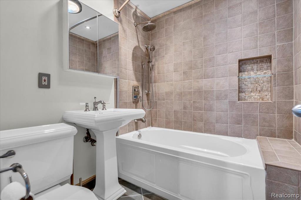 1188 Ruffner Avenue Property Photo 18