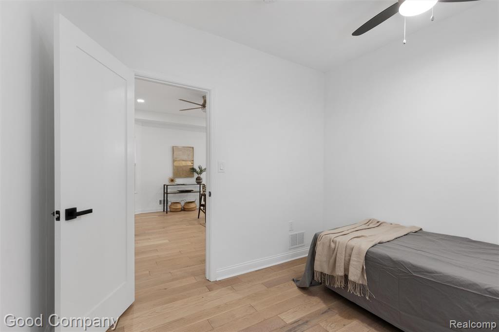 2143 Townsend Street Property Photo 15