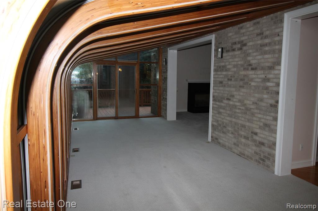 3417 Hidden Oaks Lane Property Photo 7