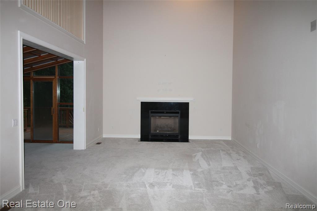 3417 Hidden Oaks Lane Property Photo 8