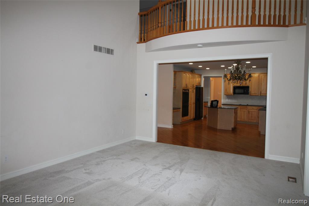 3417 Hidden Oaks Lane Property Photo 10