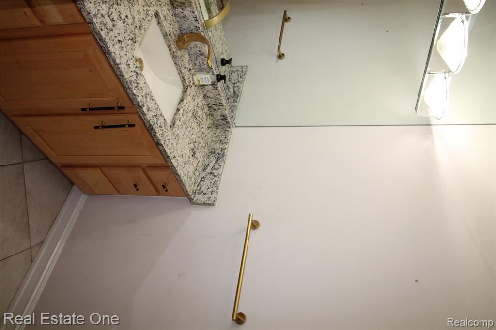 3417 Hidden Oaks Lane Property Photo 18