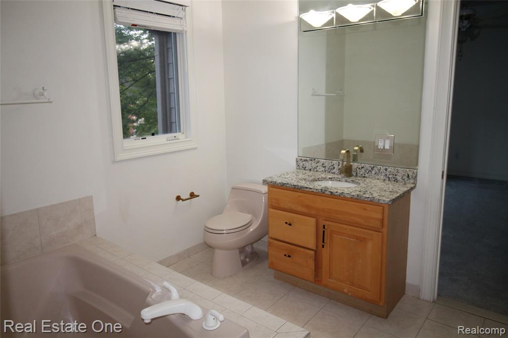 3417 Hidden Oaks Lane Property Photo 35