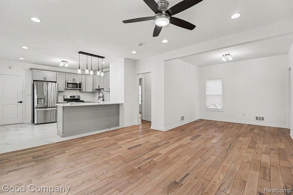2463 Seyburn Street Property Photo 4