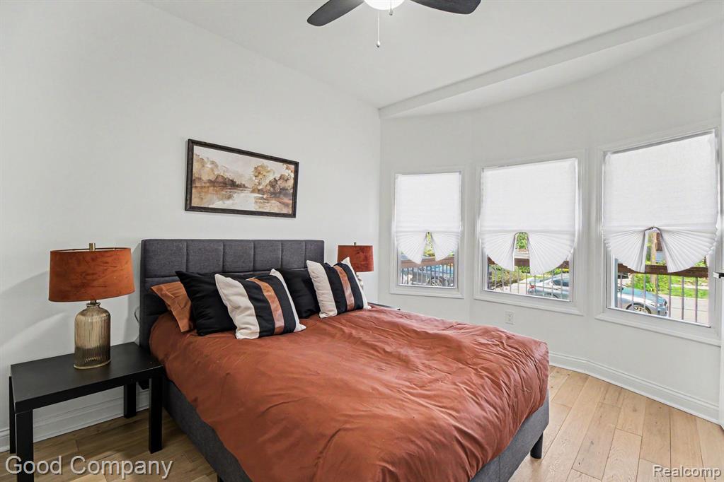 2463 Seyburn Street Property Photo 11