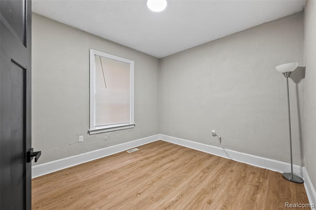 2254 Taylor Unit #1 Street Property Photo 17