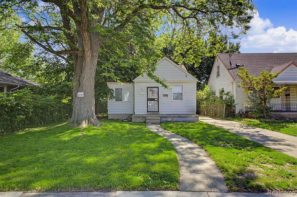 6438 Archdale Street Property Photo 3