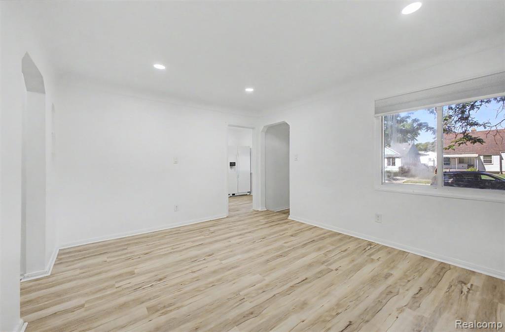 6438 Archdale Street Property Photo 7
