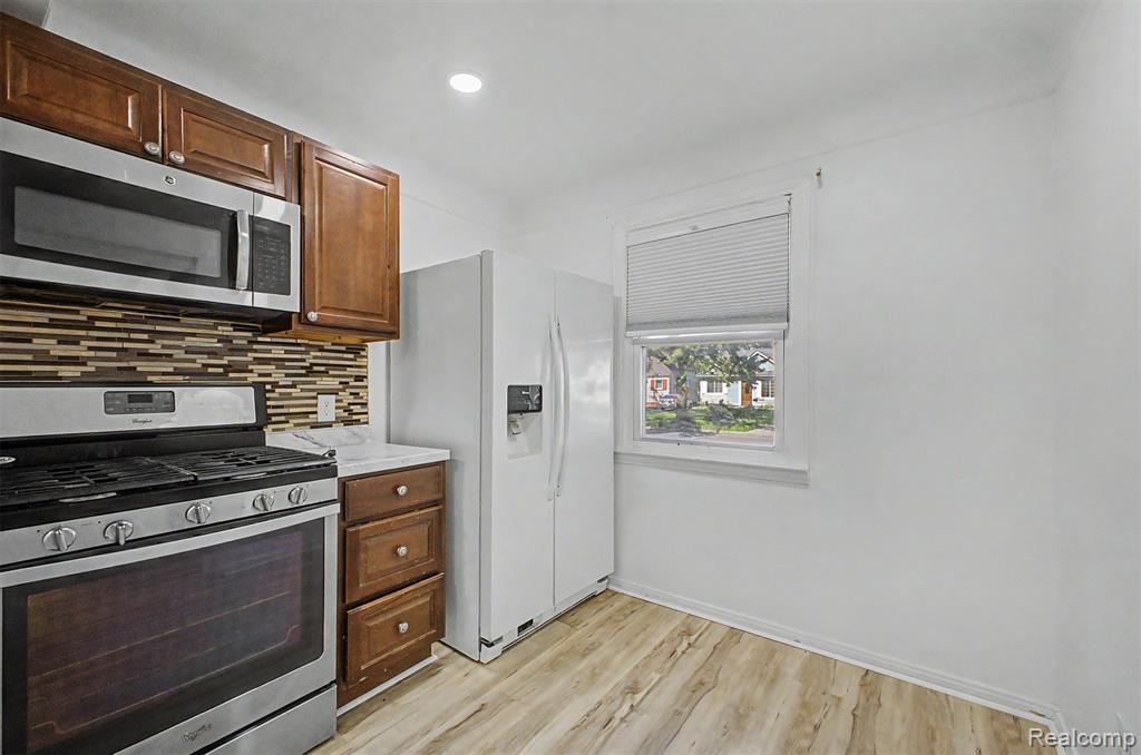 6438 Archdale Street Property Photo 13