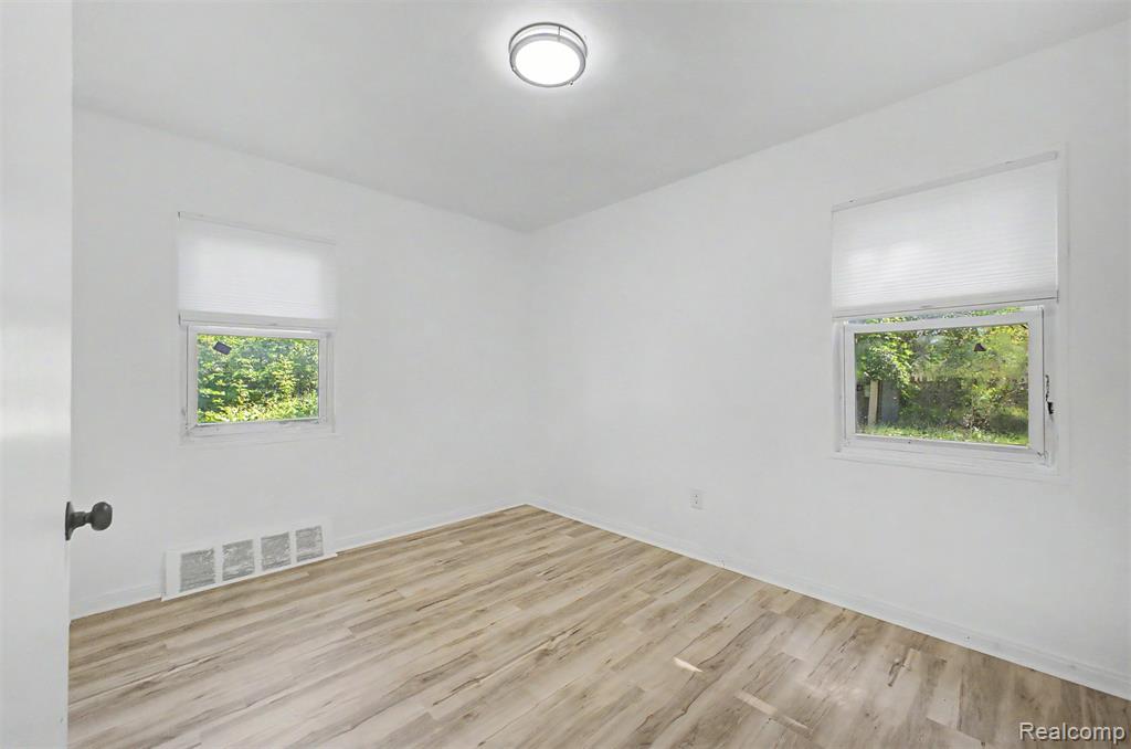 6438 Archdale Street Property Photo 17