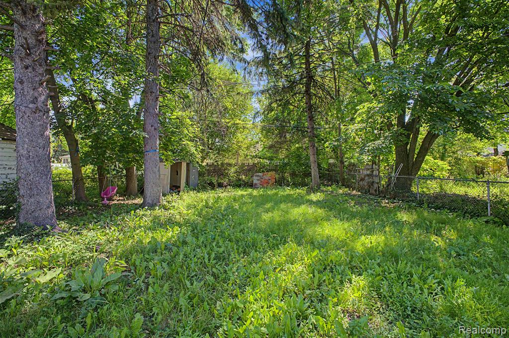 6438 Archdale Street Property Photo 25
