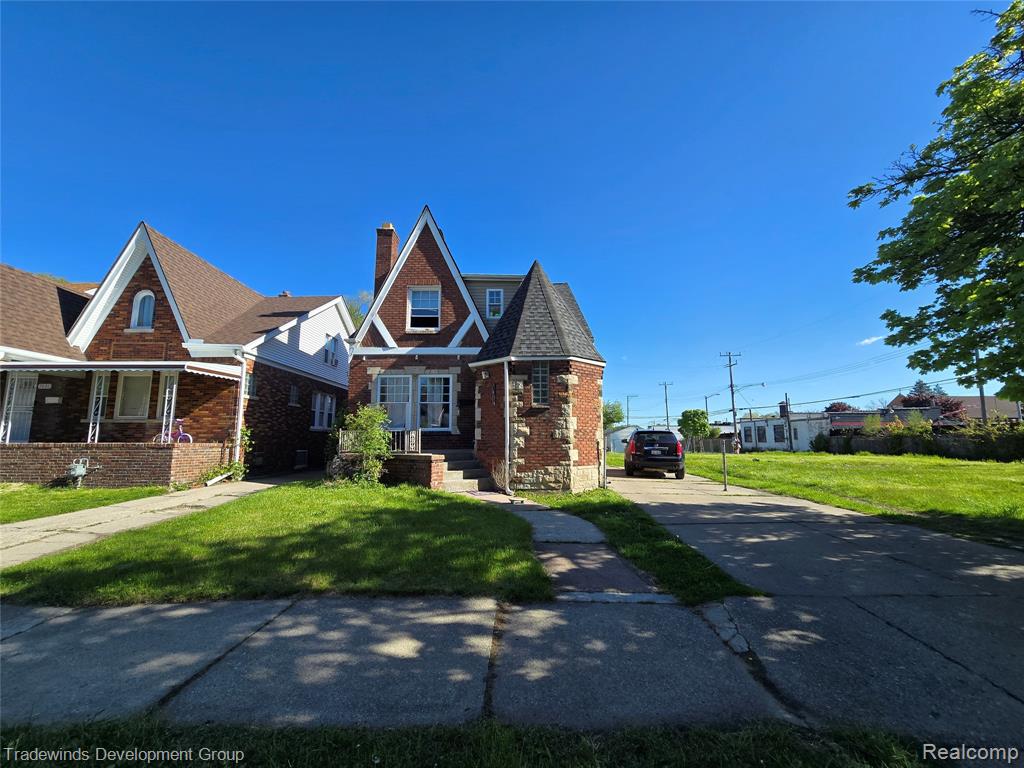 7607 Dobel Street Property Photo 2