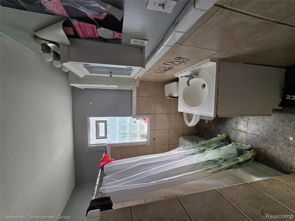 7607 Dobel Street Property Photo 11