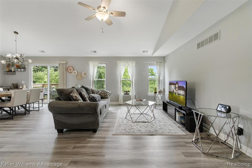 16595 Savor Lane Property Photo 10