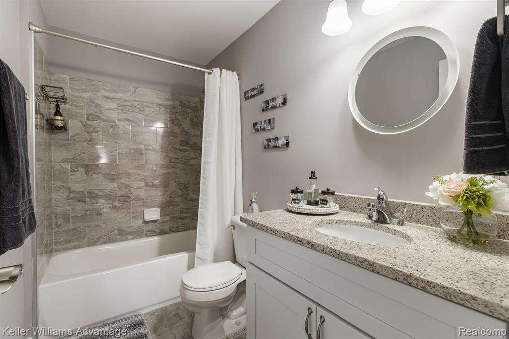 16595 Savor Lane Property Photo 21