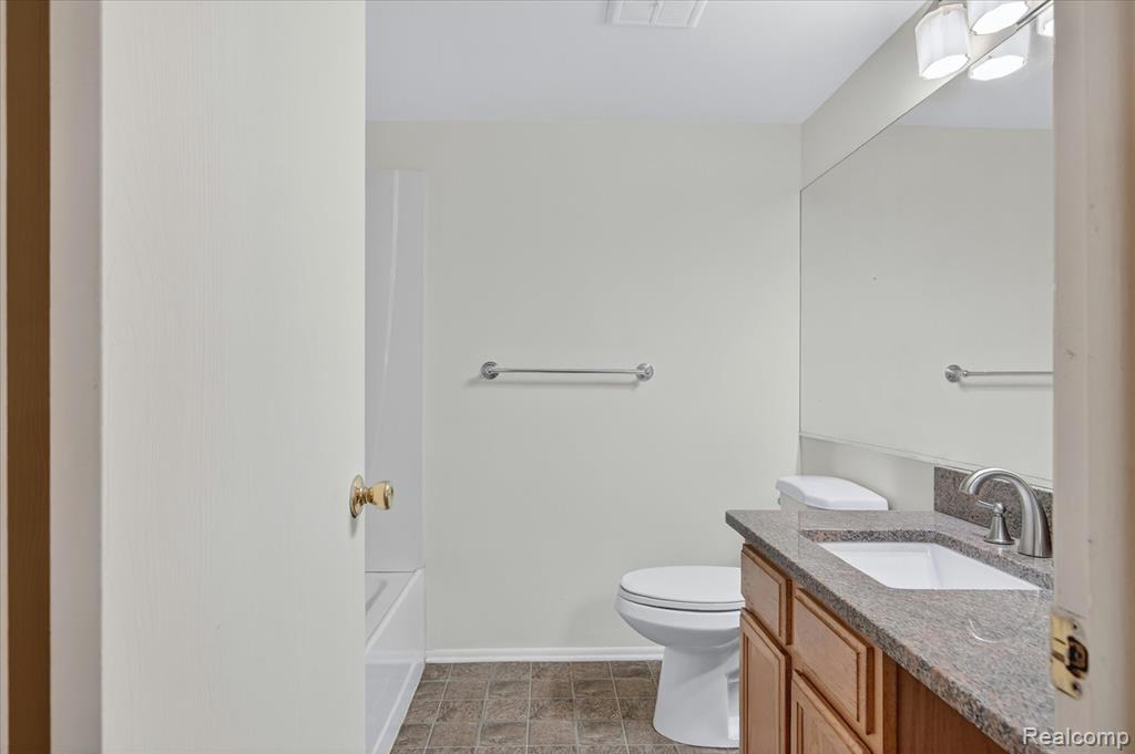 2037 E Franklin Drive Property Photo 29