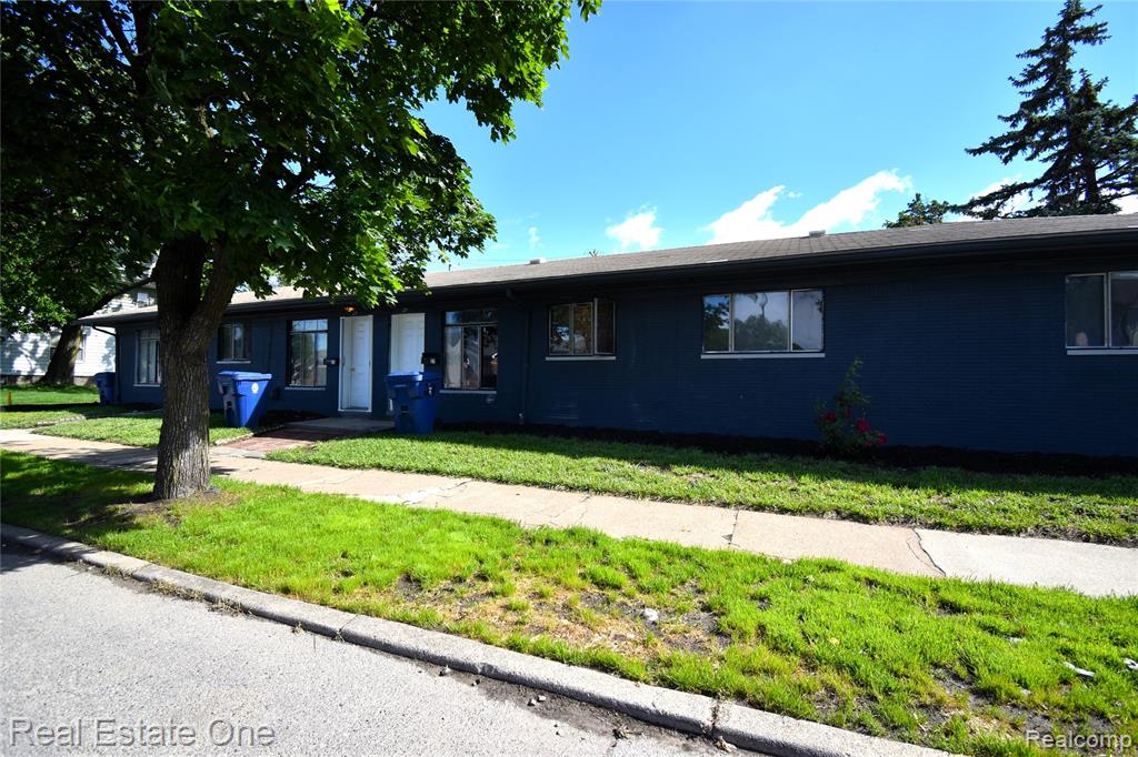 162 Burke Street Property Photo 5