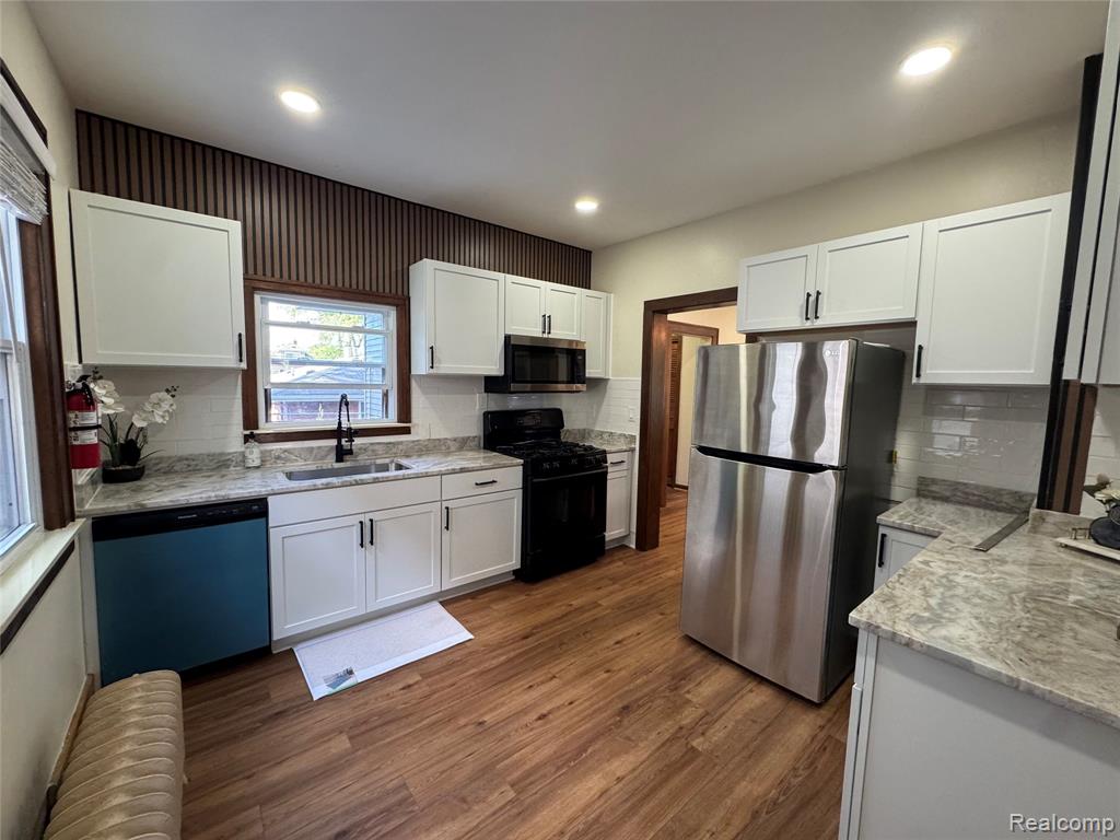 563 Eureka Road Property Photo 5