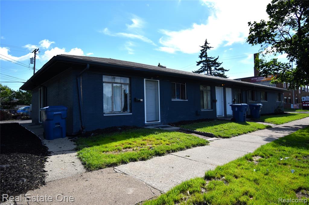 162 Burke Street Property Photo 12