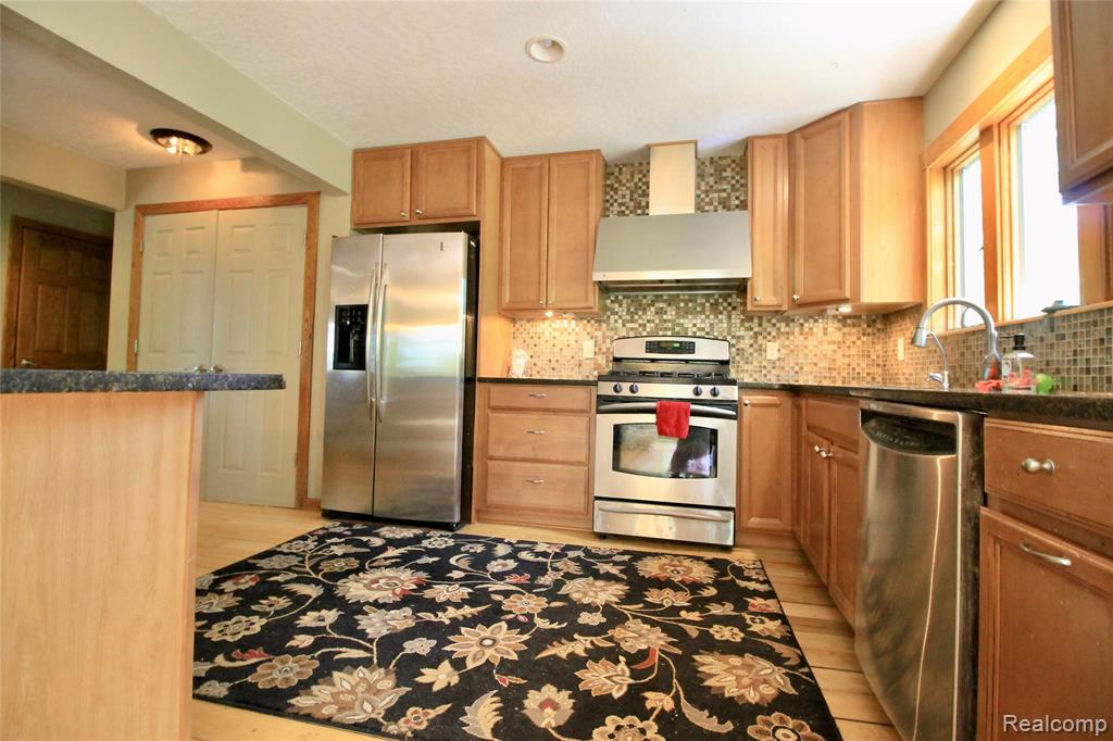 3515 Lahring Property Photo 4