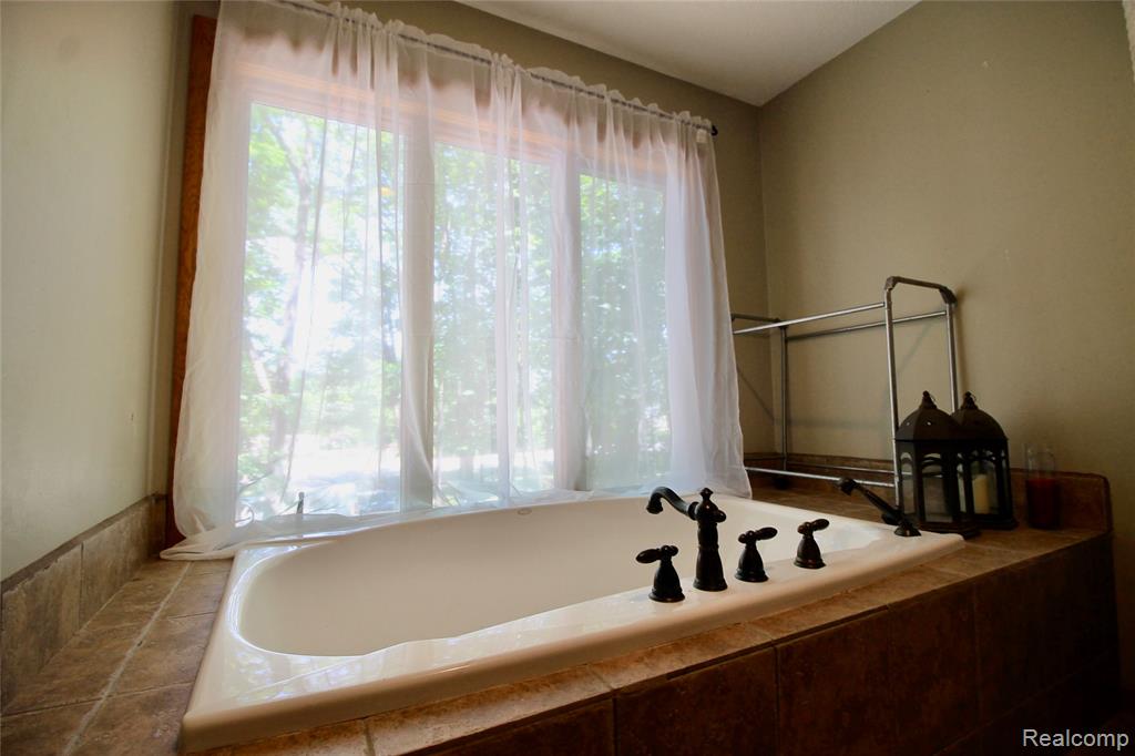 3515 Lahring Property Photo 10