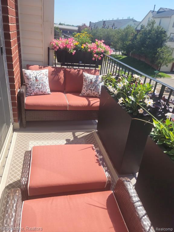 1588 Devon Lane Property Photo 1