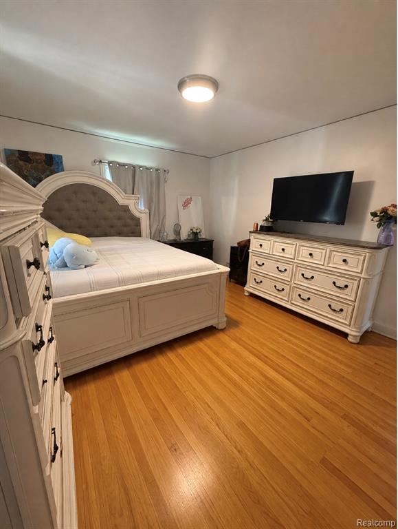 16705 Plainview Avenue Property Photo 12