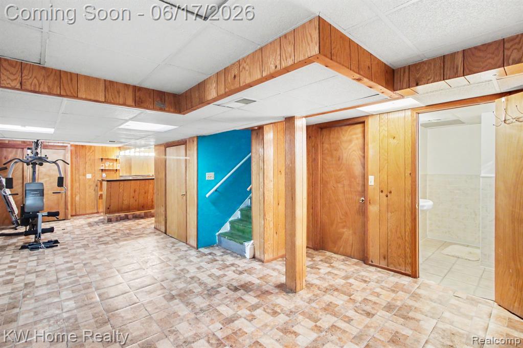 18426 Winthrop Street Property Photo 12