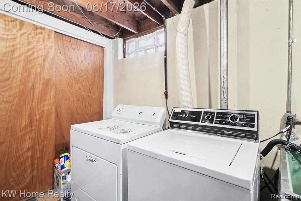 18426 Winthrop Street Property Photo 14