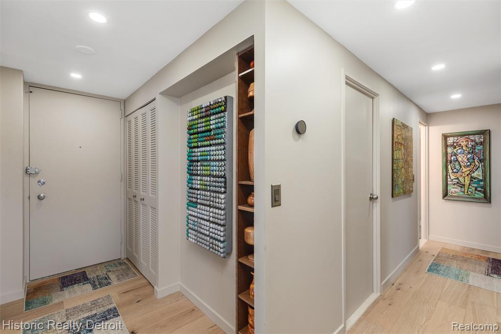 1300 E Lafayette Street Property Photo 3
